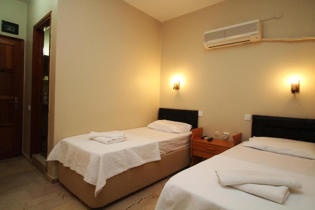 Koz Eren Otel Çeşme Habitación foto